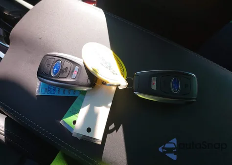 2025 Subaru Ascent Touring 7-Passenger z USA, uszkodzony, nr VIN 4S4WMAUD0S3402017